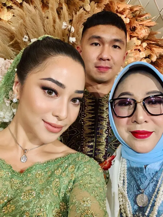 6 Momen Pertunangan Nikita Willy dan Indra Priawan, Digelar Tertutup