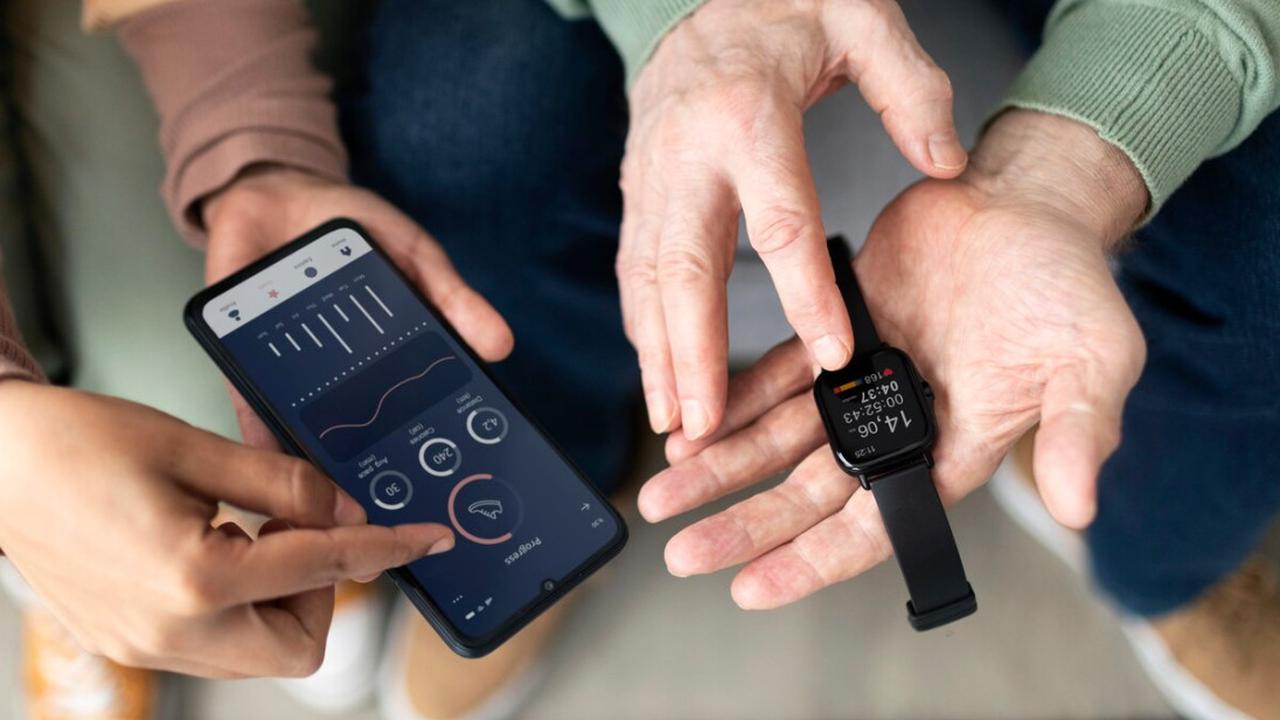 Teknologi Pintar untuk Jantung Sehat, Menjelajahi Peran Wearable Devices dalam Kesehatan Kardiovaskular