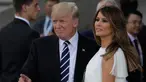 Presiden AS, Donald Trump didampingi istrinya Melania tiba pada hari pertama KTT G-20 di Hamburg, Jerman utara, Jumat, (7/7). Sejumlah pemimpin negara berkumpul dalam KTT G20 pada 7-8 Juli 2017. (AP Photo/Markus Schreiber)