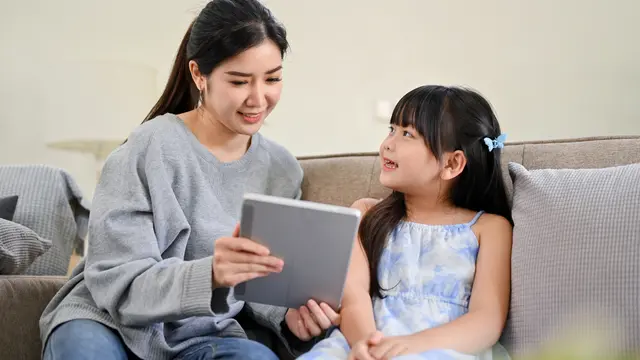 keluarga september digital parenting