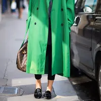 Memilih pakaian dengan warna kulit. (Sumber foto: fashiongum.com)