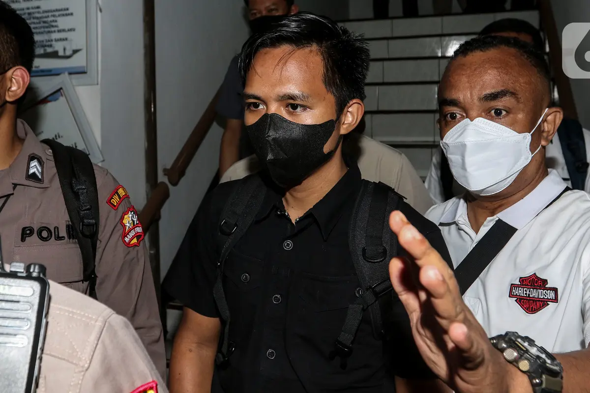 Penampakan Bharada E Tinggalkan Komnas HAM