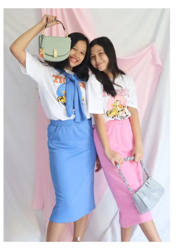 Kedua anak Pasha Ungu yang cantik dari pernikahannya dengan Okie Agustina