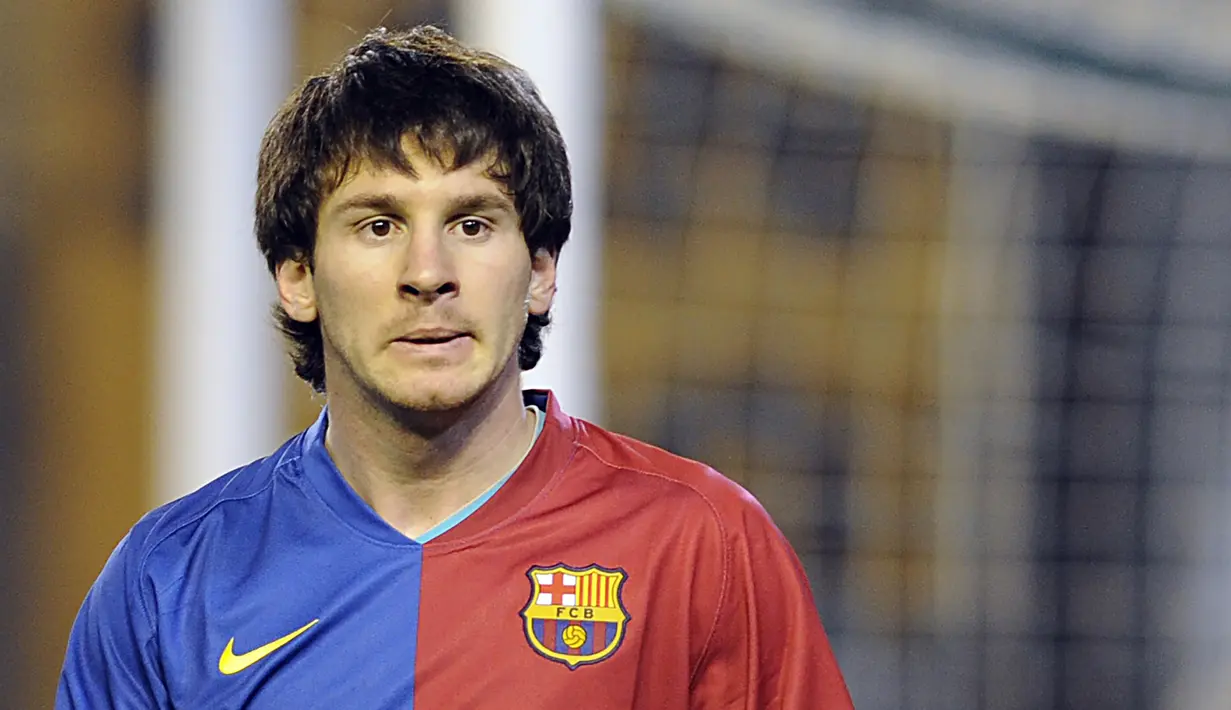 Lionel Messi dalam pertandingan Barcelona melawan Real Betis di stadion Ruiz de Lopera di Sevilla pada 14 Februari 2009. (AFP/Cristina Quicker)