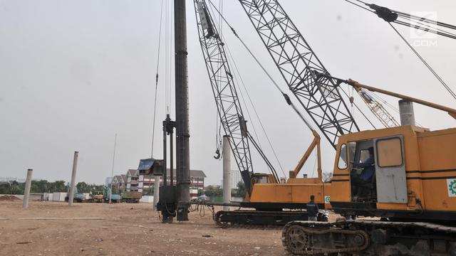 Memantau Progres Pembangunan Stadion BMW