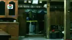 Perampok yang diperkirakan berjumlah lima orang berhasil menggasak 2 kg emas, uang tunai, dan surat-surat kendaraan.
