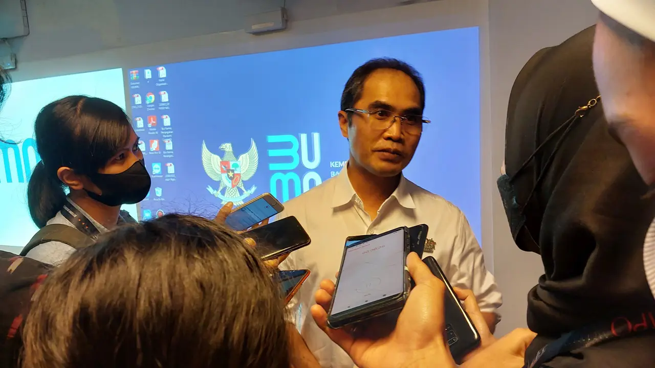 Direktur Utama PT PT Bio Farma (Persero) Honesti Basyir dalam Ngopi Bareng BUMN, di Kementerian BUMN, Senin (22/8/2022). Ia bercerita mengenai  penggunaan vaksin BUMN atau Indovac.