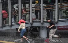BMKG: Prakiraan Cuaca Jakarta Selasa Pagi hingga Sore Diprediksi Hujan Ringan hingga Petir