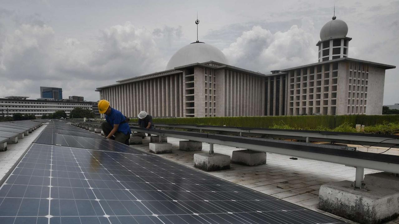 FOTO: Melihat Lebih Dekat PLTS Atap di Masjid Istiqlal untuk Kurangi Emisi Karbon dan Hemat Biaya Listrik