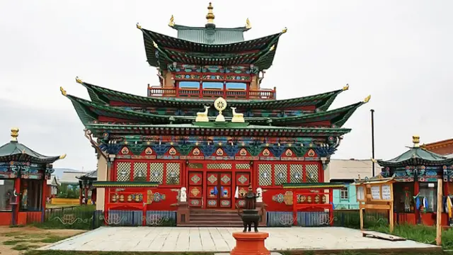 Istana Pandito Hambo Lama Itigilov