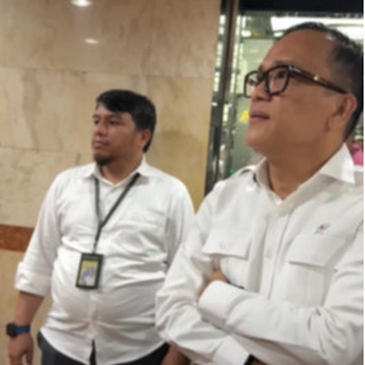 Momen Wamenaker Ebenezer Cekcok Meladeni Pria Petantang-petenteng Bikin Karyawan Sewot Nyaris Adu Jotos: Mereka Menghina Prabowo