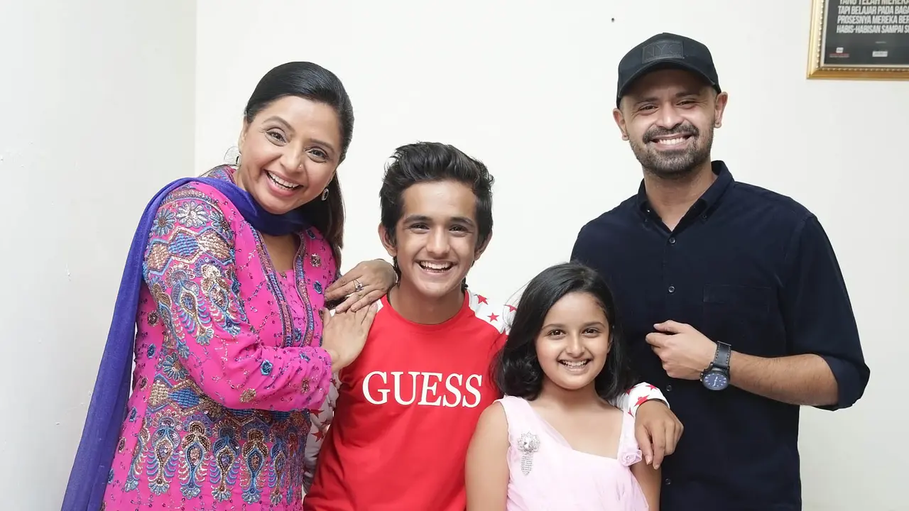 [Bintang] Meet and Greet Malaikat Kecil dari India