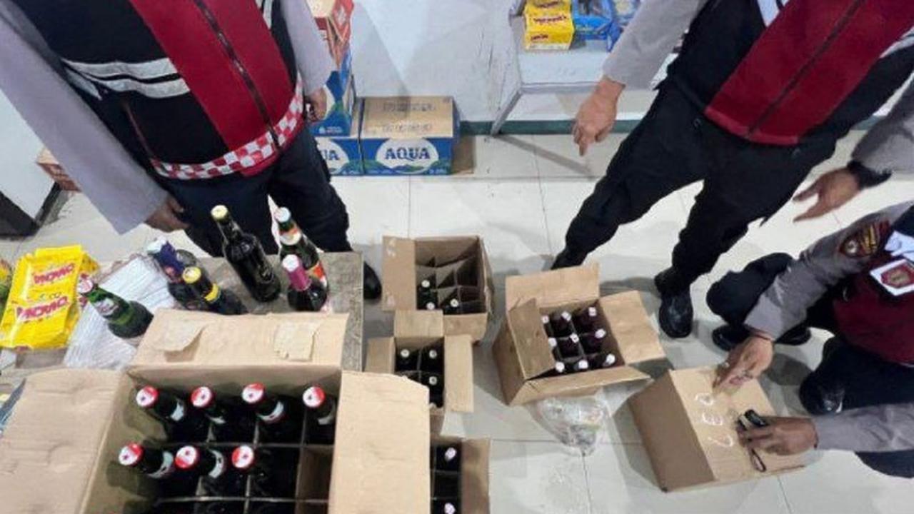 Polresta Samarinda Sita 150 Botol Miras, Perangi Peredaran Ilegal