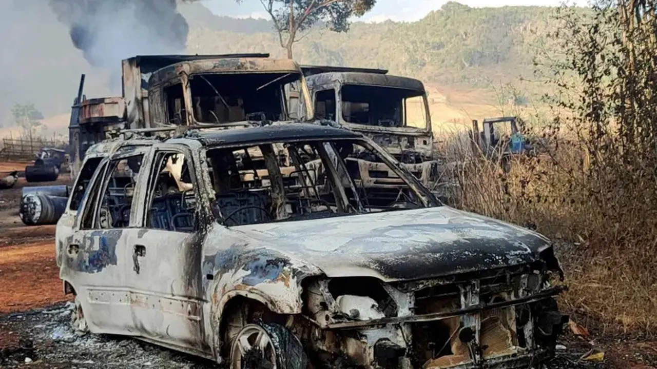 24 Desember 2021: Junta Militer Myanmar Lakukan Pembantaian di Negara Bagian Kayah