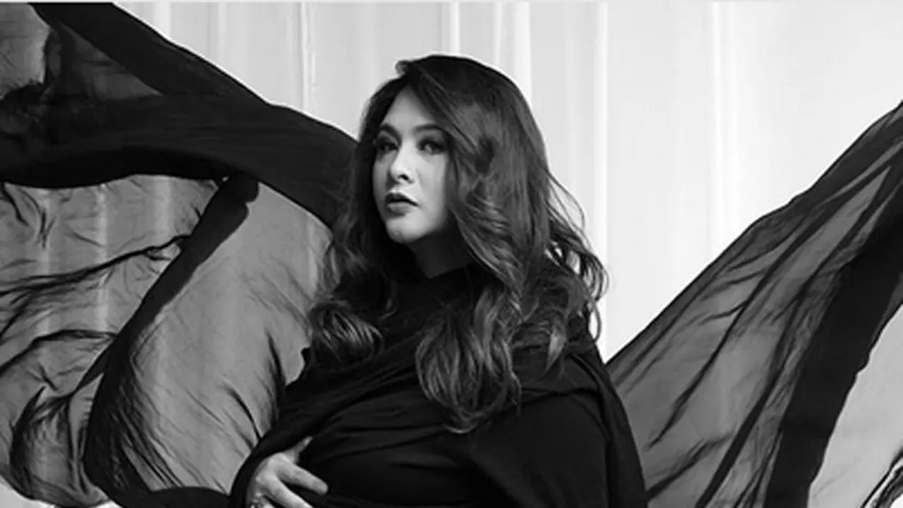 [Bintang] Audy Item dan Iko Uwais