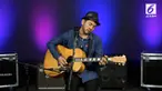 Mantan vokalis Drive, Takaeda, akustikan dengan membawakan lagu religi.