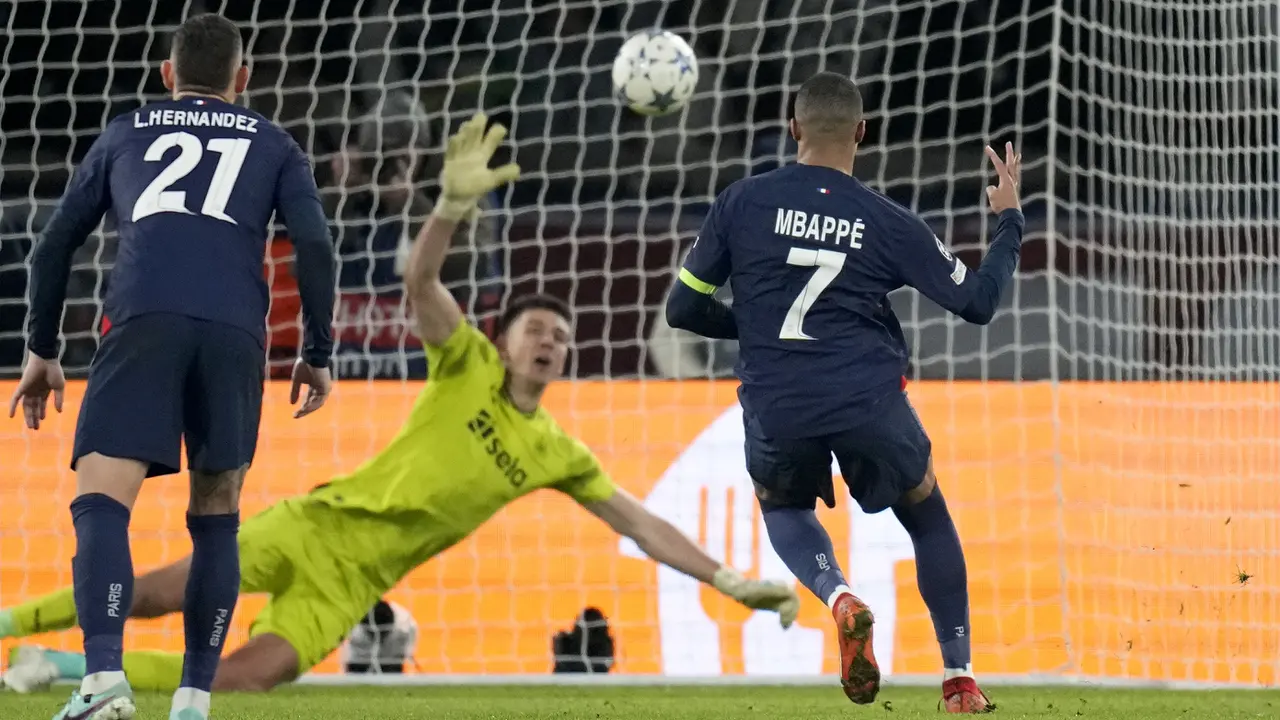 Foto: Penalti Kontroversial PSG Pupuskan Kemenangan Newcastle di Liga Champions 2023/2024
