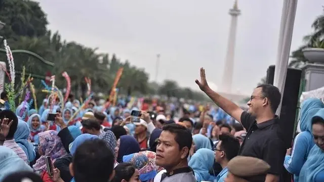 Tak ketinggalan, mantan Gubernur DKI Jakarta Anies Baswedan juga ikut mengucapkan selamat ulang tahun ke-496 bagi Jakarta melalui akun sosial media Instagramnya.