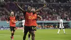 Penyerang Belgia, Michy Batshuayi berselebrasi dengan rekan setimnya usai mencetak gol ke gawang Kanada pada pertandingan grup F Piala Dunia 2022 Qatar di Stadion Ahmad Bin Ali di Doha, Qatar, Kamis (24/11/2022). Belgia menang tipis atas Kanada 1-0. (AP Photo/Hassan Ammar)