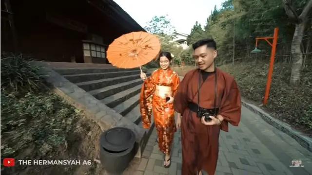 6 Pemotretan Sarah Menzel dan Azriel Hermansyah Pakai Busana Jepang, Bak Prewedding