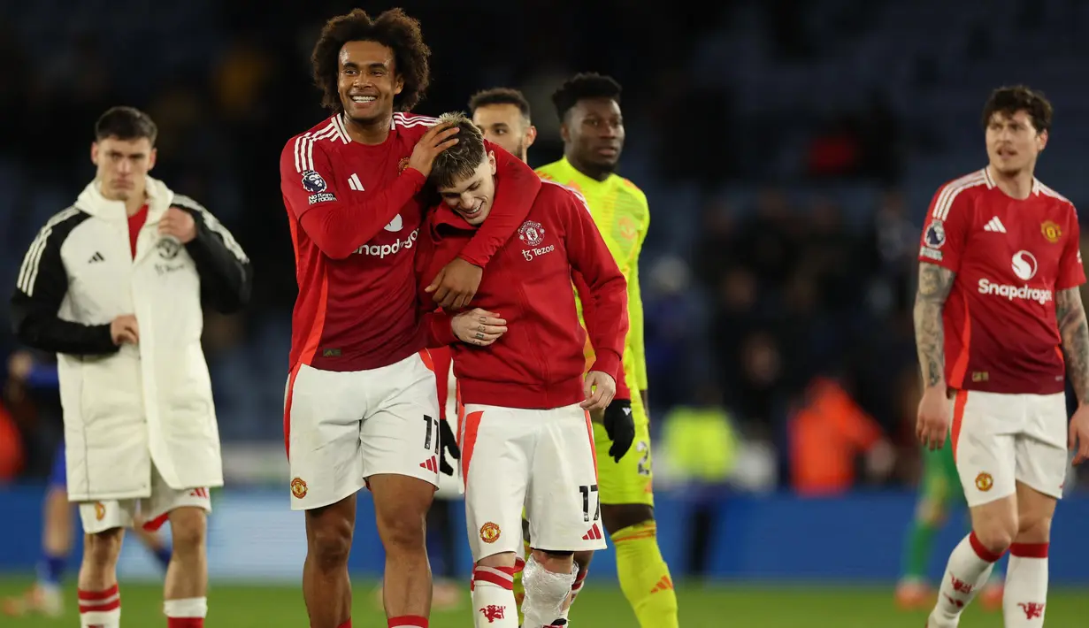 Bermain tandang di King Power Stadium, Manchester United meraih poin penuh usai mengalahkan tuan rumah Leicester City dengan skor 3-0. (Adrian Dennis/AFP)