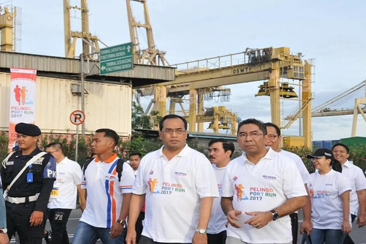 Menhub saat menghadiri acara Pelindo di Terminal Penumpang PT Pelabuhan Indonesia (Pelindo) II, Minggu (3/12/2017). (Dok Kemenhub)