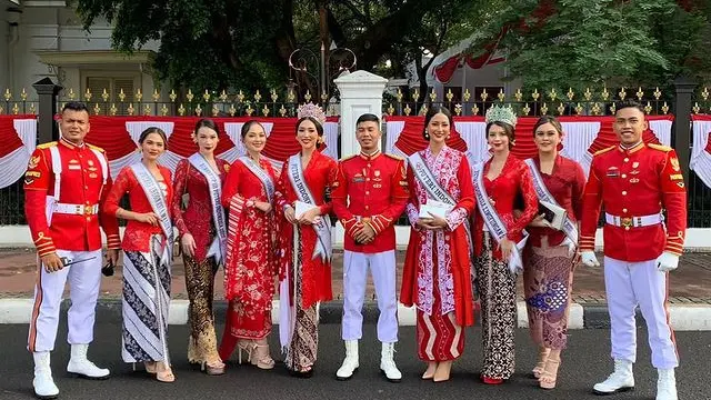 Parade Busana Kebaya Merah dari Puteri Indonesia, Reisha Brotoasmoro, hingga Franka Makarim