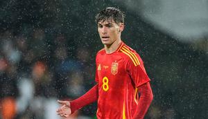 Aksi Rodrigo Mendoza kala memperkuat Timnas Spanyol U-21. (Sefutbol Official)