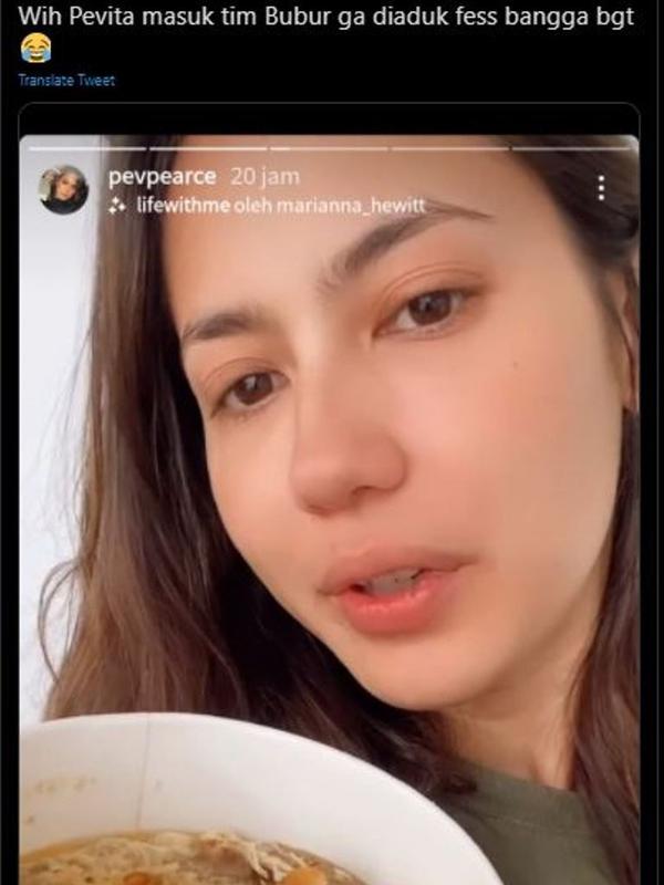 Pevita Pearce Ternyata Suka Bubur Ayam, Masuk Tim Diaduk atau Tidak? foto: Twitter @@FFOODFESS