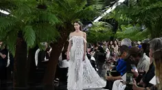 Gaun Pengantin Taylor Swift Masih Misteri, Jonathan Anderson Beri Bocoran di Show Dior?