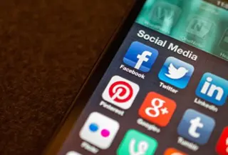 Ilustrasi Sosial Media