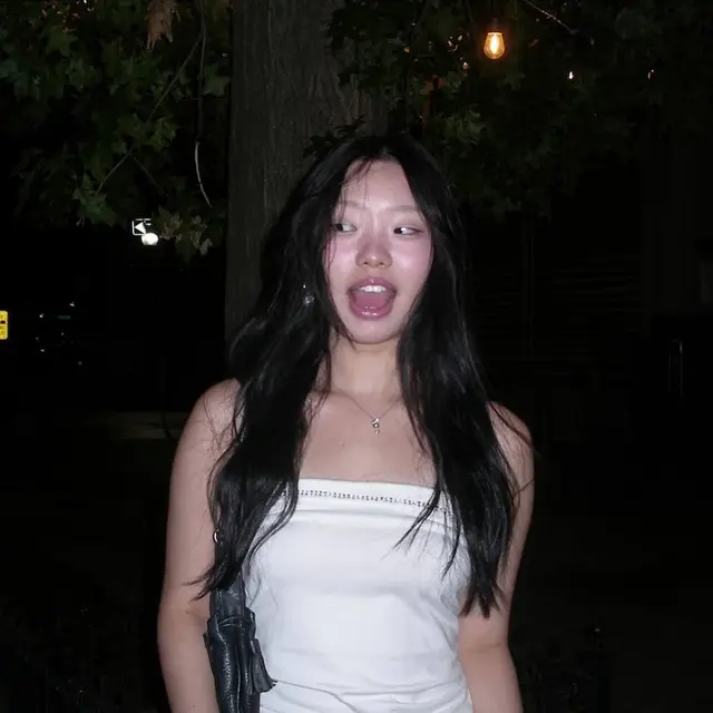 Penyanyi Singapura Regina Song