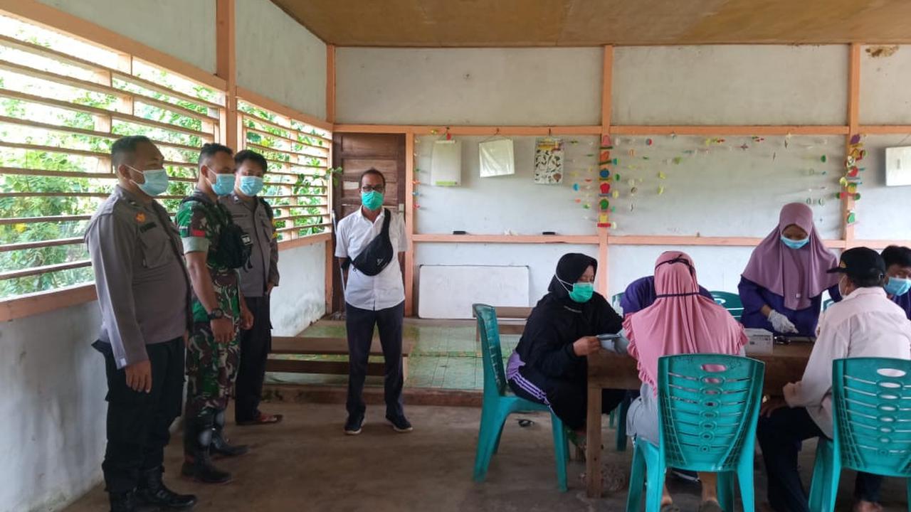 Vaksinasi Covid-19 di Kalbar. (Foto: Liputan6.com/Aceng Mukaram)