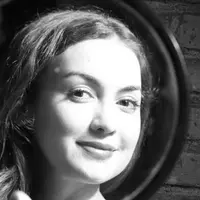 Memasuki Usia Penikahan 7 tahun dan belum memiliki momongan tidak membuat Rianti Cartwright dan suami merasa jenuh.