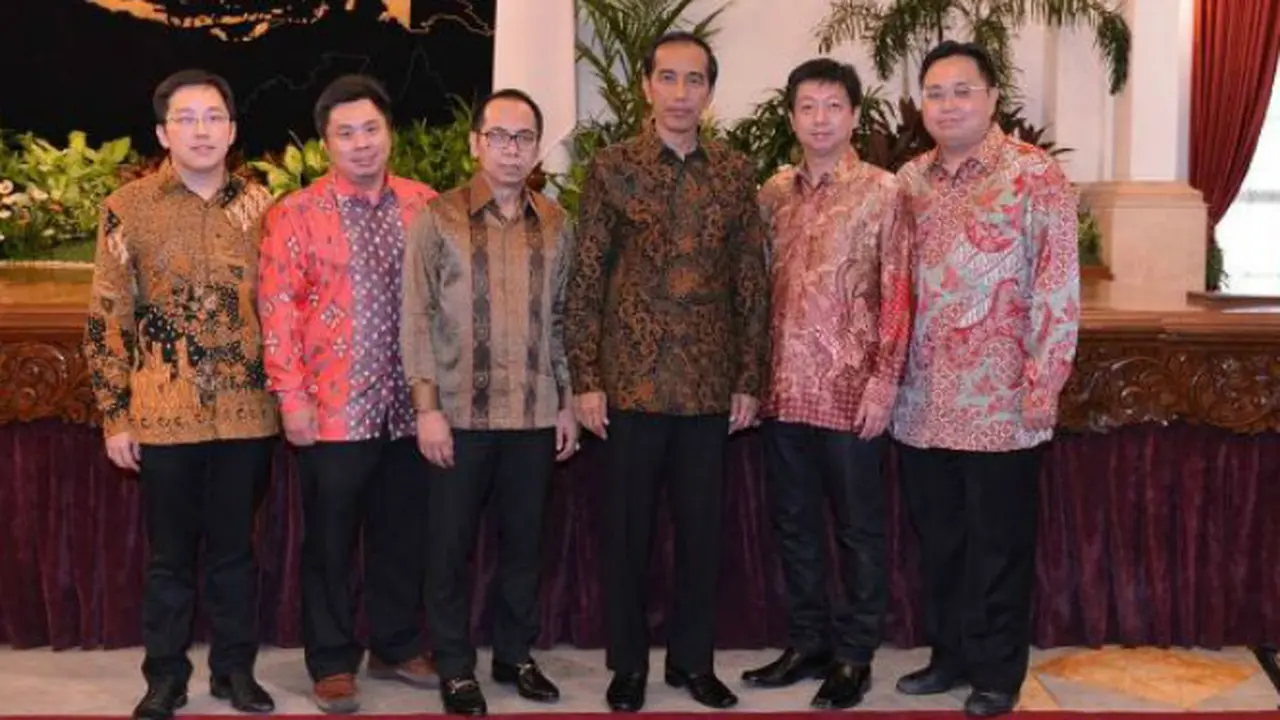 Dodi Triono berfoto bersama Presiden Joko Widodo atau Jokowi. 