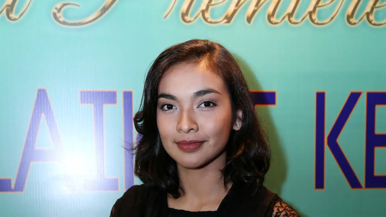 Tika Bravani 