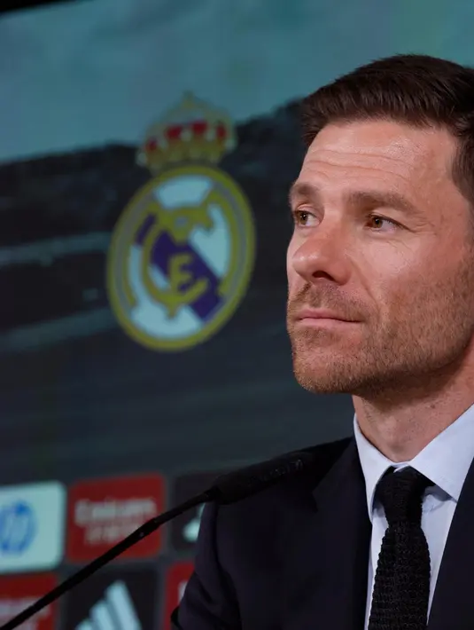 Diketahui, Xabi Alonso akan menjadi pelatih Real Madrid untuk tiga musim ke depan, dari 1 Juni 2025 hingga 30 Juni 2028. (Thomas COEX/AFP)