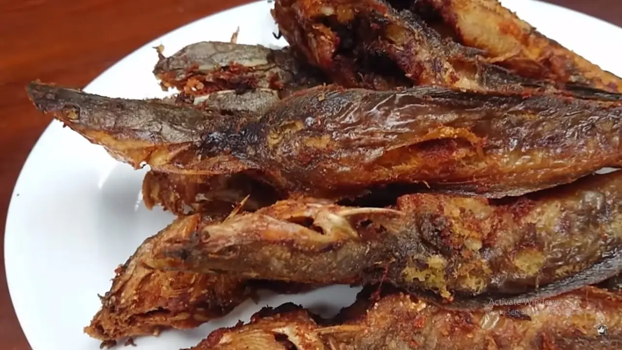 Tanpa Tepung, Ini Cara Buat Lele Goreng yang Lurus dan Krispi