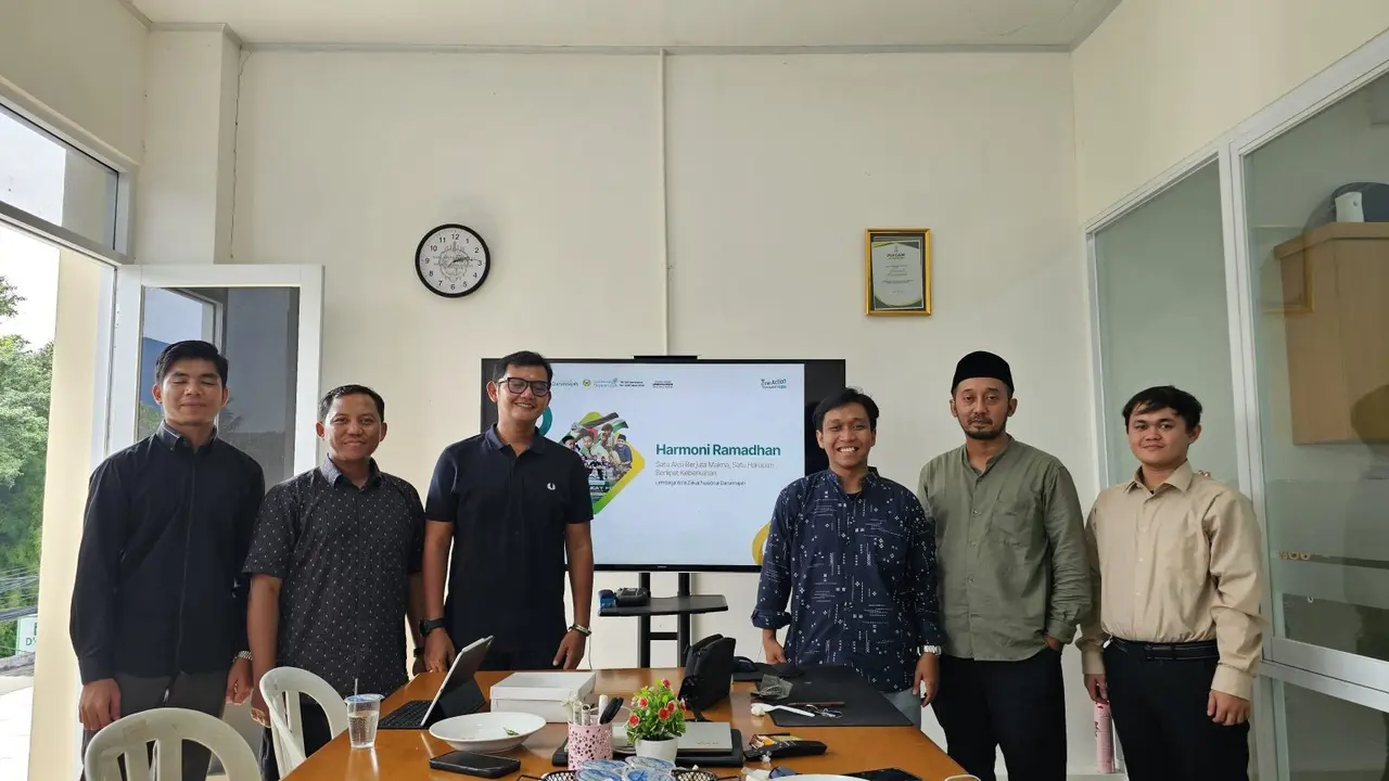 Laznas Darunnajah menjalin kemitraan strategis dengan Cleansheet untuk menghadirkan inovasi program Ramadhan 1447 H yang berfokus pada pemberdayaan umat dan penguatan ekosistem sosial. (Istimewa)