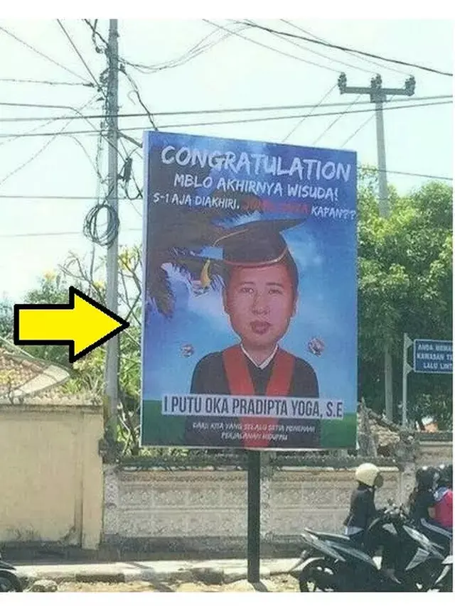 6 Hadiah Wisuda Ini Nyelenehnya Bikin Tepuk Jidat