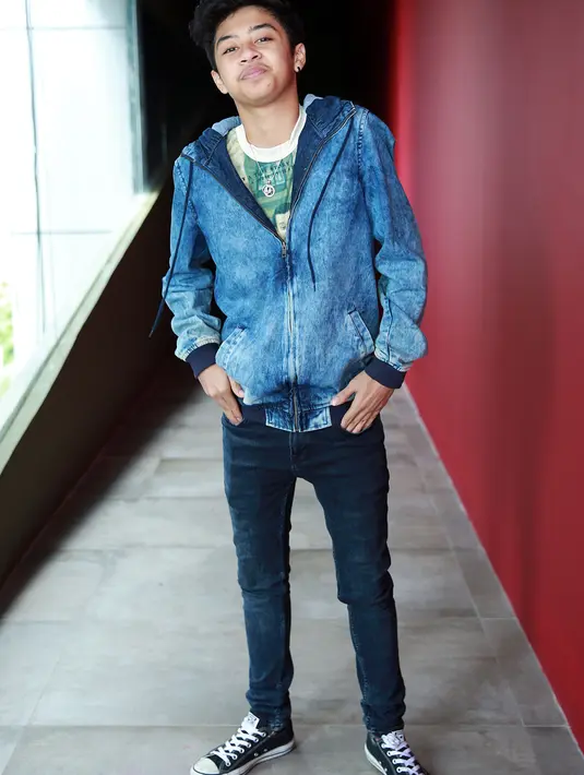 Mantan personil 'Coboy Junior' itu tetap akan seimbangkan antara musik dan akting. Baginya, antara akting dan musik hal yang menyenangkan. (Deki Prayoga/Bintang.com)