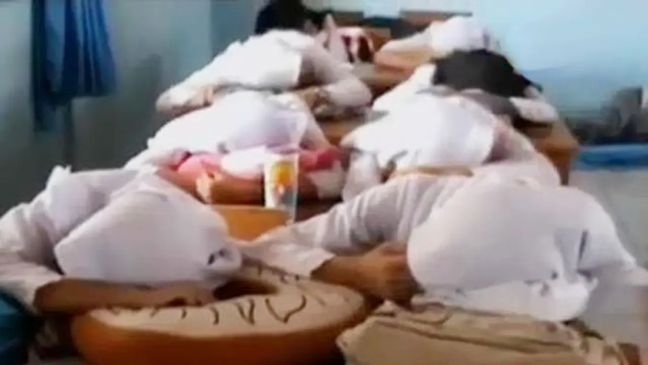VIDEO: Pemda Purwakarta Izinkan Siswa Tidur di Sekolah