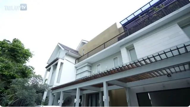 10 Potret Sudut Rumah BCL yang Mewah, Ada Lukisan Karya Mendiang Ashraf