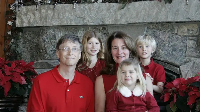 Melinda Gates dan Bill Gates, serta ketiga anak mereka. (Instagram/ melindafrenchgates)