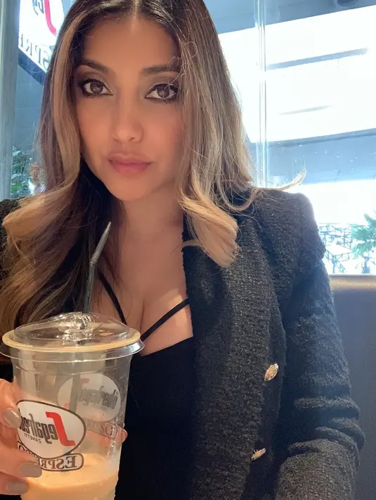 [Instagram/sazarita]