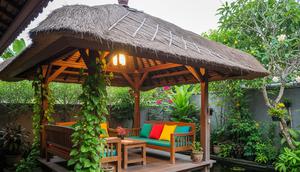 Inspirasi Desain Halaman Belakang Rumah dengan Gazebo Kayu Sederhana (Sumber: gemini.com)