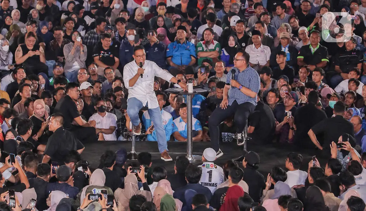 Anies mendengar keluhan pekerja terkait dengan sistem outsourcing. Anies berjanji bakal membasmi praktik outsourcing yang kerap merugikan pekerja. (Liputan6.com/Angga Yuniar)