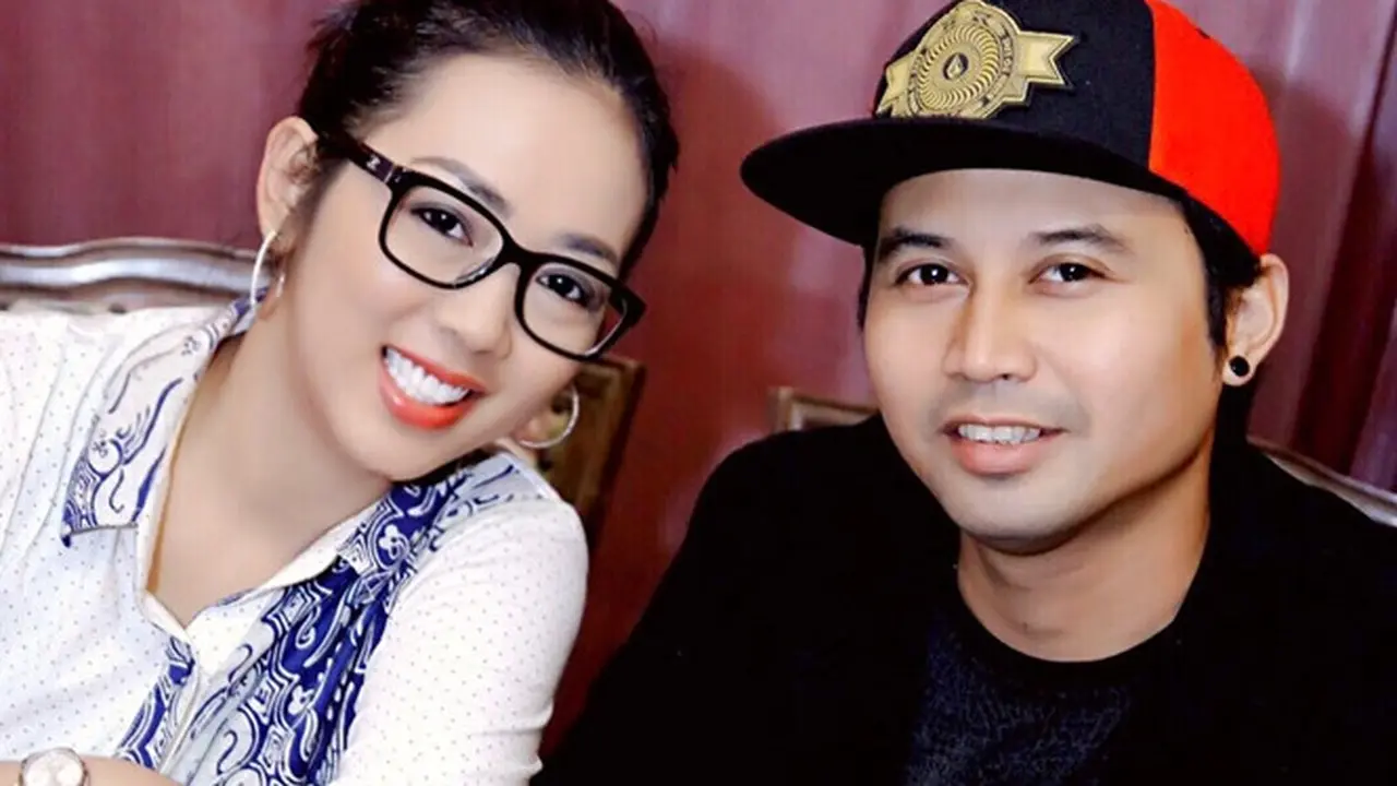 5 Potret Keseruan Ulang Tahun Suami Soimah, Pakai Kostum Kocak