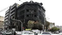 Bangunan terbakar akibat protes Iran. Dok: AP