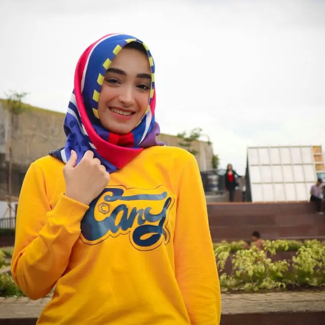 Sudah Go Public Pacaran, Ini 6 Potret Lawas Santyka Fauziah Sebelum Mengenal Sule